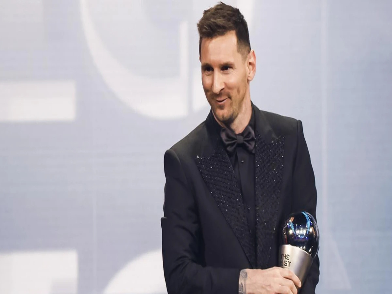 Messi giành giải thưởng cầu thủ xuất sắc nhất năm của FiFa 